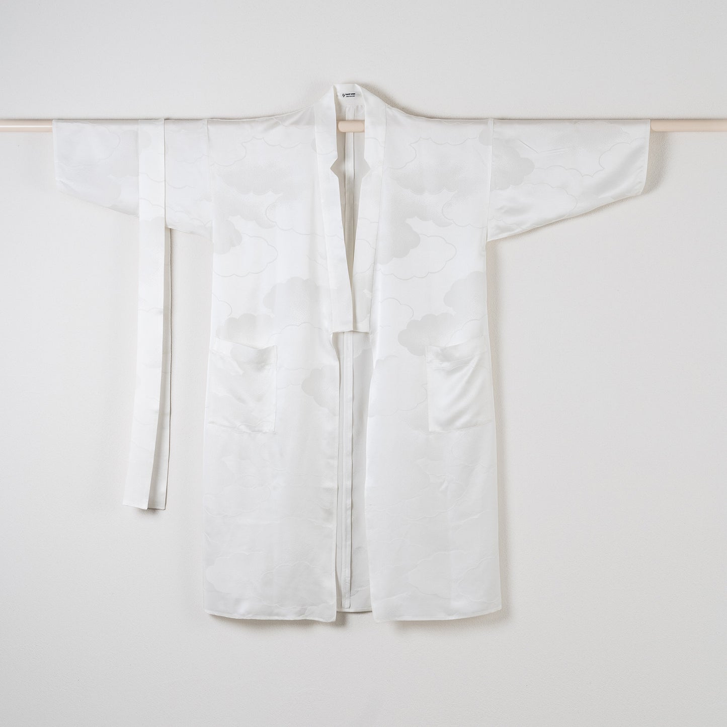 Silk HAÖRI, White