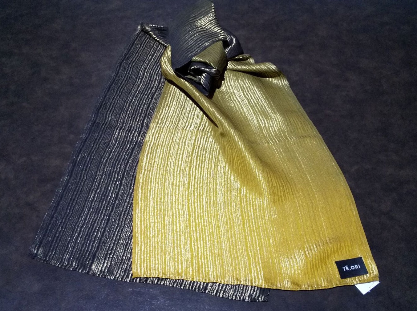 Gradation Color Stole with Metallic Yarn